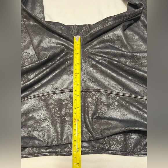 Athleta Elation Misty Lace Tight - Picture 10 of 12